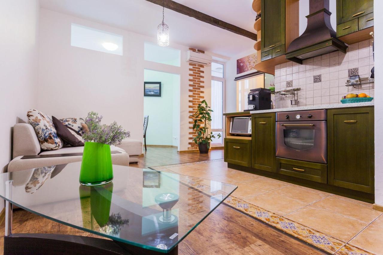 Navit Apartments With Breakfast, Near The Railway Station, The City Center, The Park Kiew Exterior foto